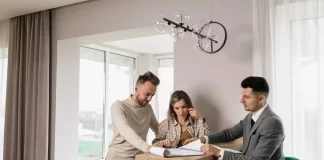 we-rent.pl - 256-jak-uniknac-ukrytych-kosztow-przy-zakupie-mieszkania.webp